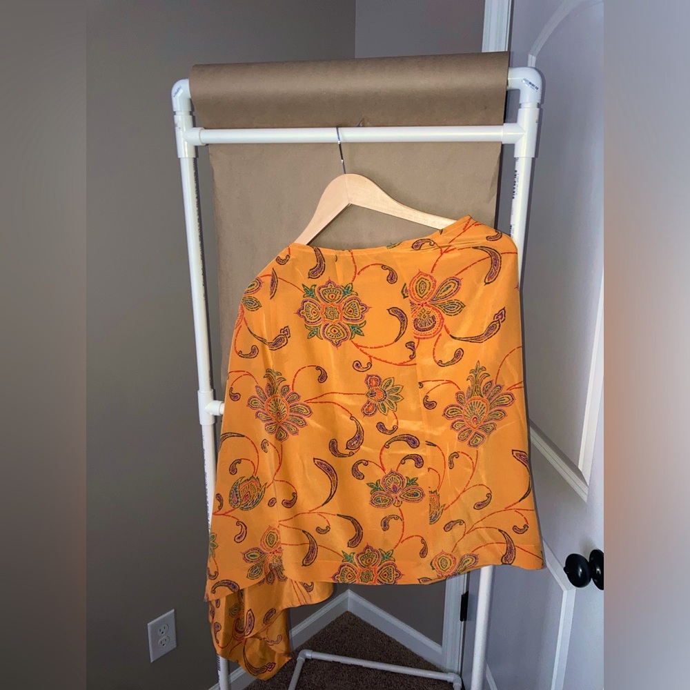 Linda Allard for Ellen Tracy Shawl